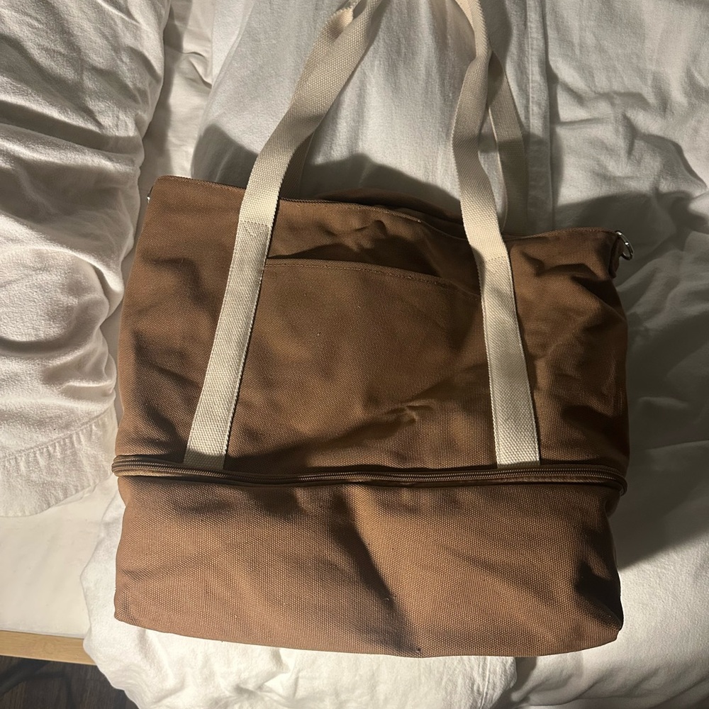 Lo and Sons Catalina Deluxe Tote Caramel and Beige Canvas